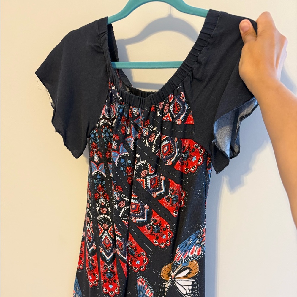 Elegant Black and Red Women's Top